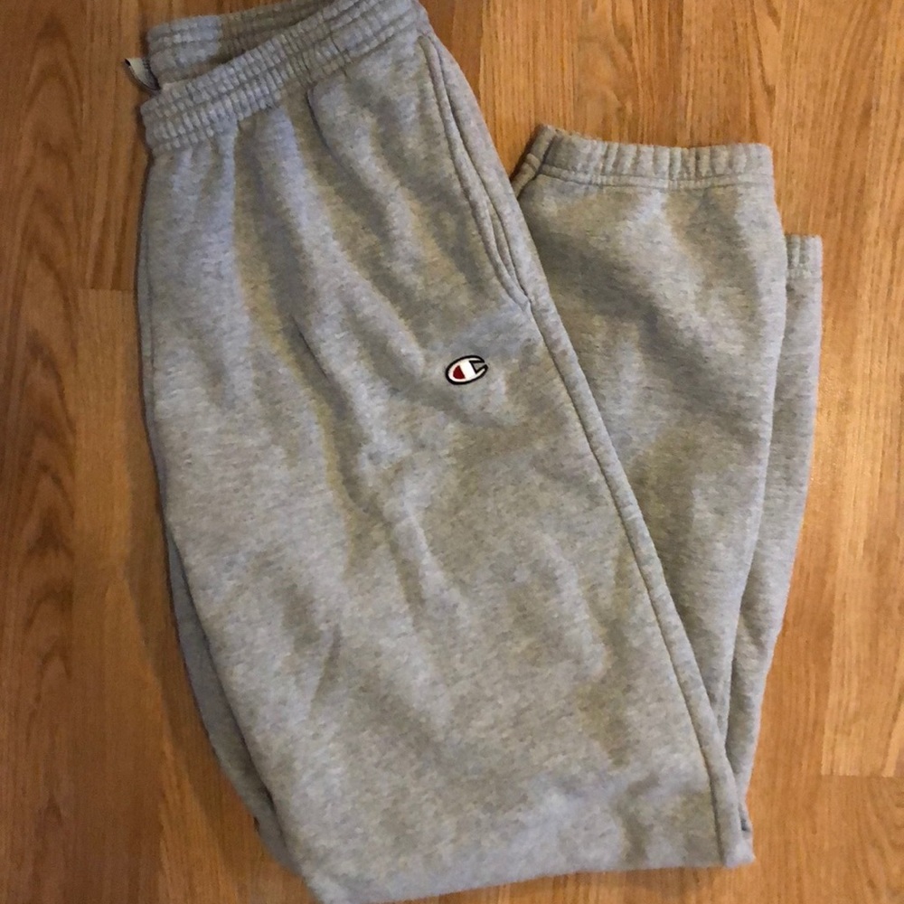 🏃🏻‍♂️Champion Gray Men’s Sweatpants🏃🏻‍♂️